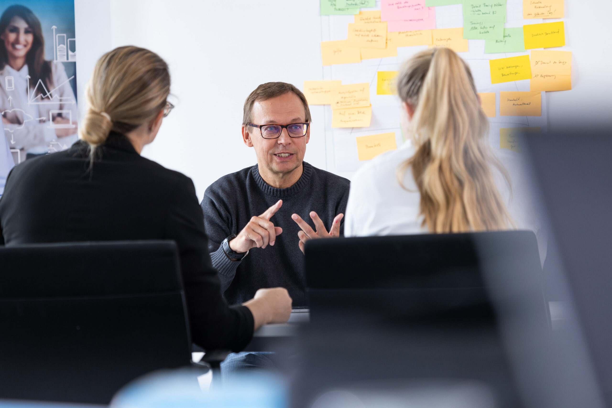 Martin Maly in einem Beratungsgespräch, next level consulting